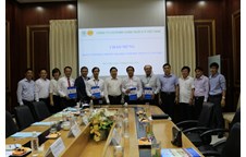 Đoàn công tác Trường Đại học Vinh thăm và làm việc tại Công ty cổ phần C.P. Việt Nam 